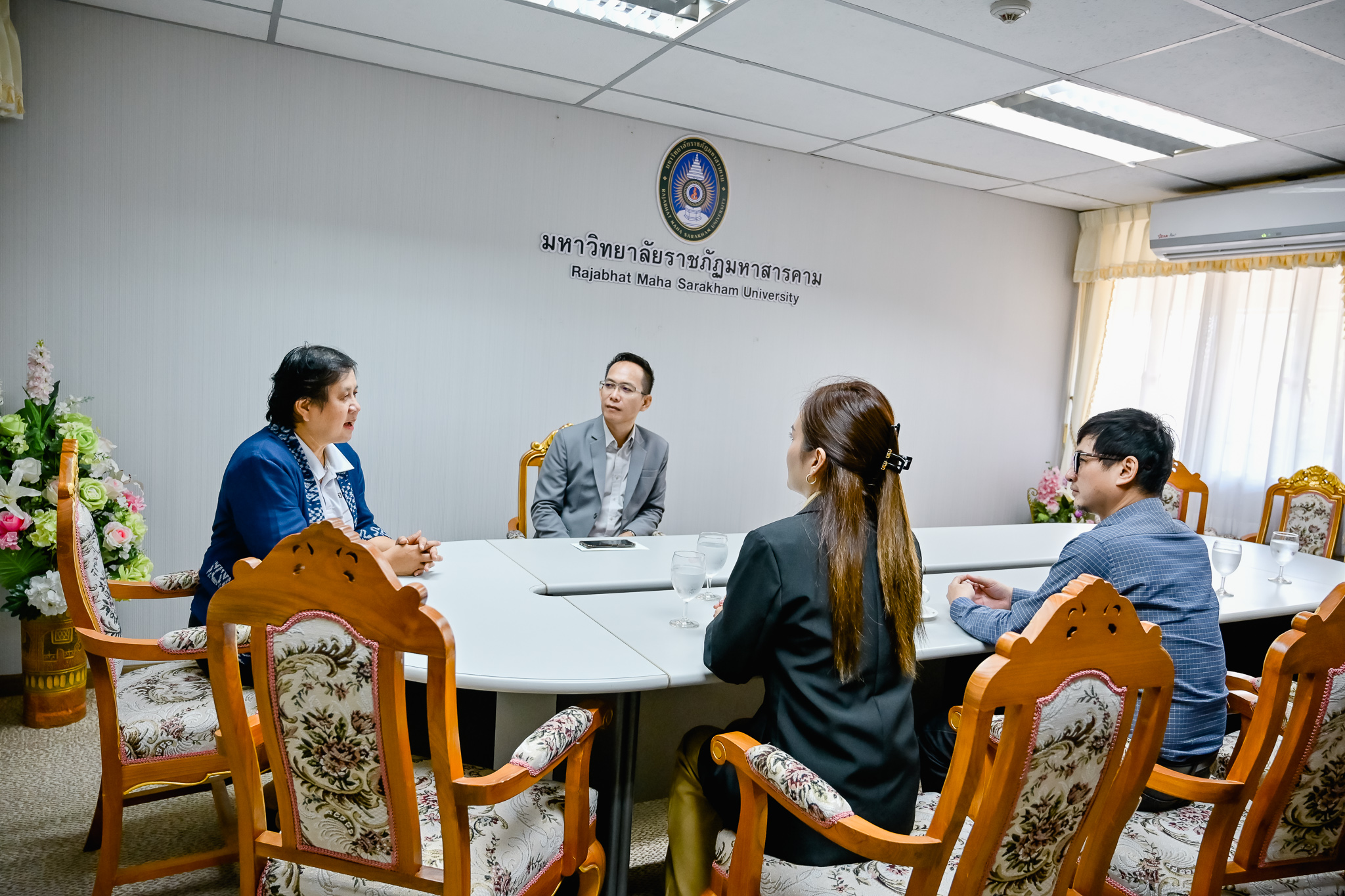 รูปภาพประกอบ