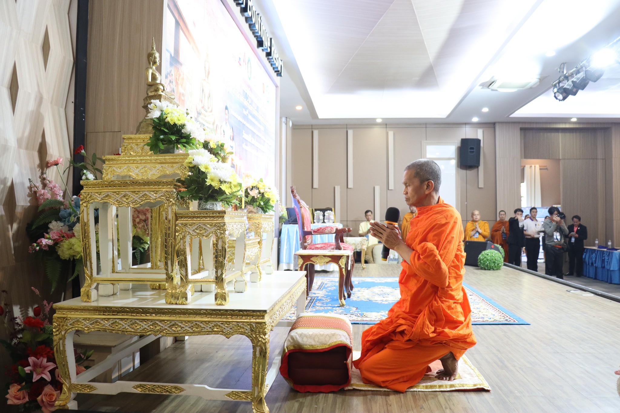 รูปภาพประกอบ
