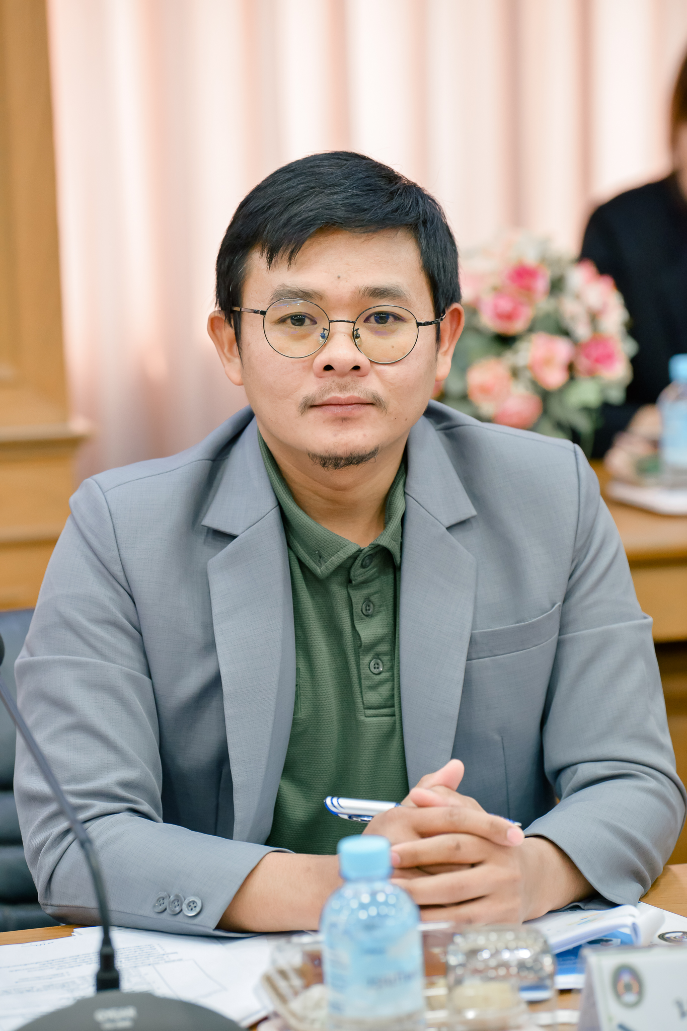 นายนครินทร์
